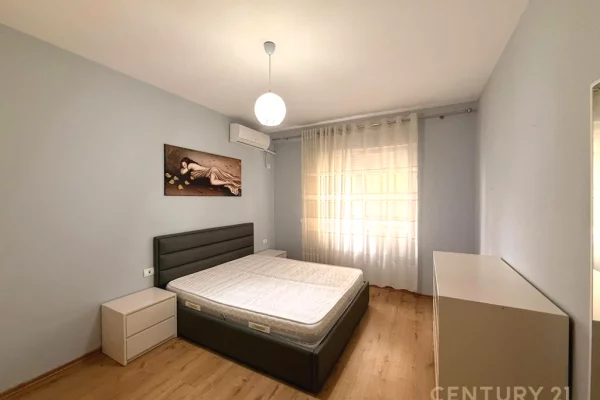 Shtepi ne shitje Apartament ne Tirane, 2+1, Mobilimi E mobiluar, Pagesa 285,000  Euro.