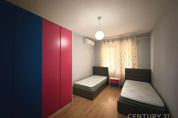 Shtepi ne shitje Apartament ne Tirane, 2+1, Mobilimi E mobiluar, Pagesa 285,000  Euro.