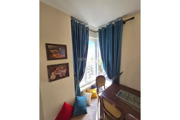 Shtepi me qera Apartament ne Tirane, 1+1, Mobilimi E mobiluar, Pagesa 750  Euro.