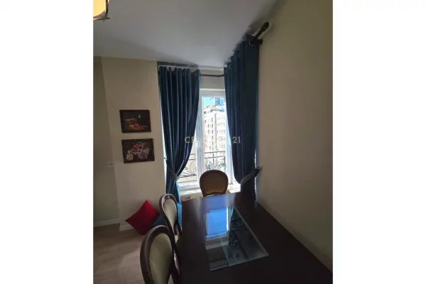 Shtepi me qera Apartament ne Tirane, 1+1, Mobilimi E mobiluar, Pagesa 750  Euro.