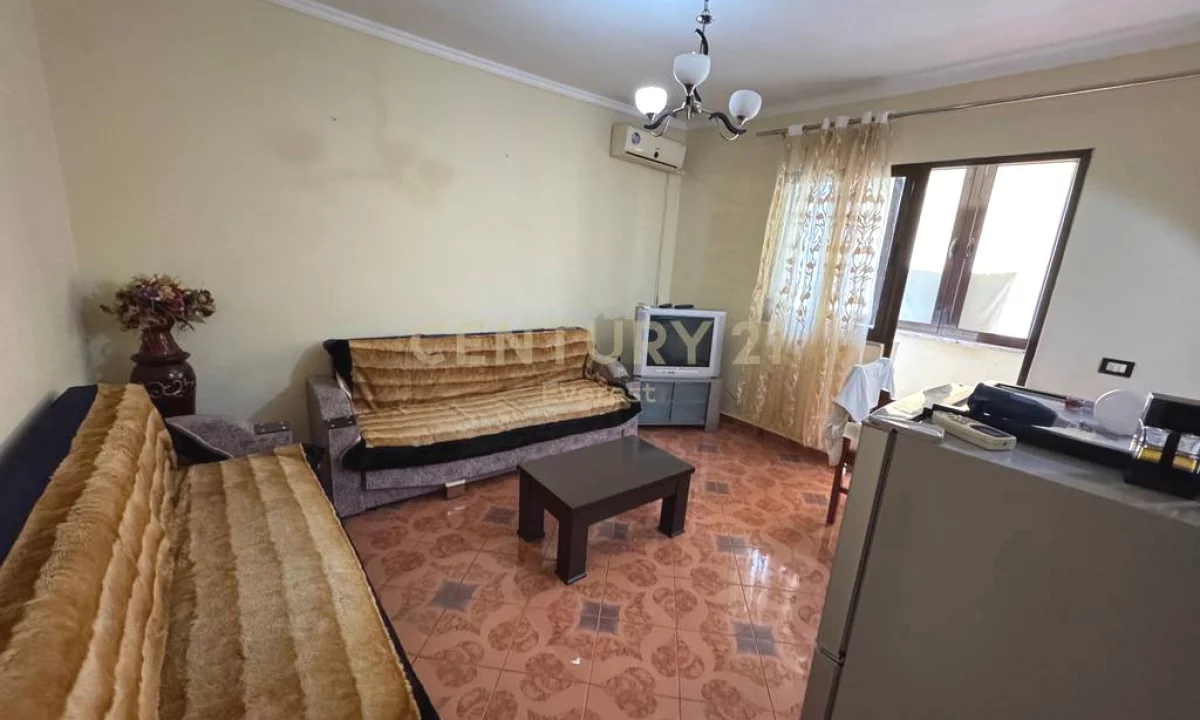 Shtepi ne shitje Apartament ne Tirane, 2+1, Mobilimi E mobiluar, Pagesa 131,000  Euro.