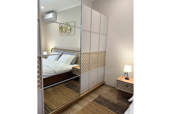 Shtepi me qera Apartament ne Tirane, 1+1, Mobilimi E mobiluar, Pagesa 650  Euro.