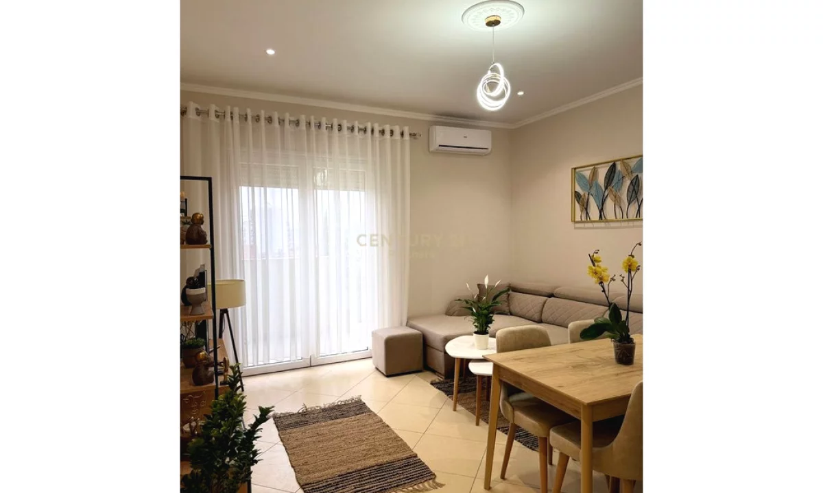 Shtepi me qera Apartament ne Tirane, 1+1, Mobilimi E mobiluar, Pagesa 650  Euro.