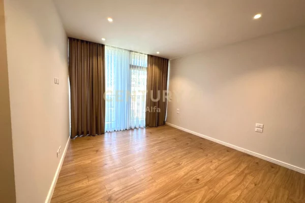 Ambient Zyrash + Post Parkimi per Qira tek Rezidenca 'Lake View' !