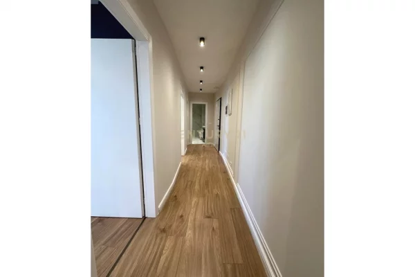 Ambient Zyrash + Post Parkimi per Qira tek Rezidenca 'Lake View' !