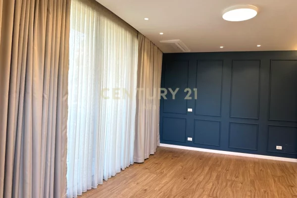 Ambient Zyrash + Post Parkimi per Qira tek Rezidenca 'Lake View' !