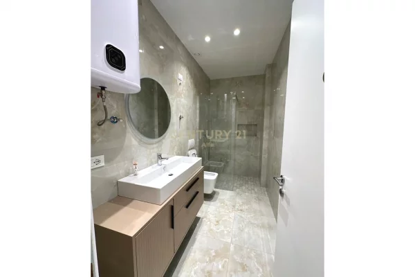 Ambient Zyrash + Post Parkimi per Qira tek Rezidenca 'Lake View' !