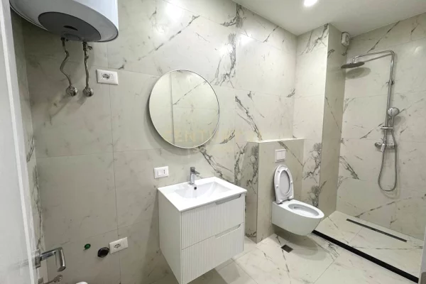 Shtepi me qera Apartament ne Tirane, 2+1, Mobilimi E mobiluar, Pagesa 1,200  Euro.