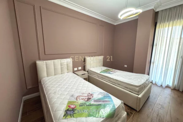 Shtepi me qera Apartament ne Tirane, 2+1, Mobilimi E mobiluar, Pagesa 1,200  Euro.