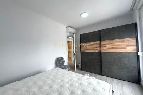 Shtepi me qera Apartament ne Tirane, 2+1, Mobilimi E mobiluar, Pagesa 900  Euro.