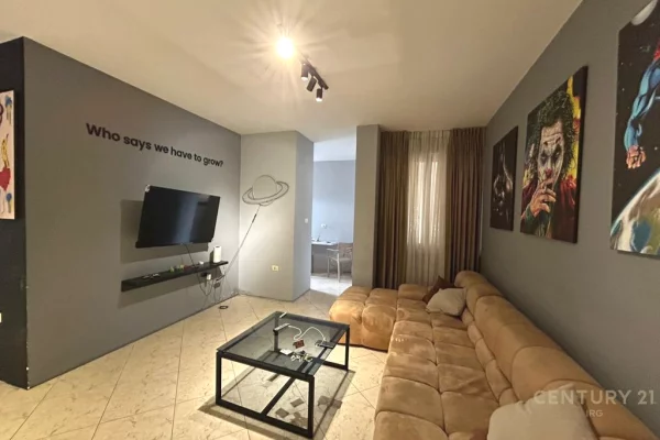 Shtepi ne shitje Apartament ne Tirane, 3+1, Mobilimi Bosh, pa mobiluar, Pagesa 500,000  Euro.