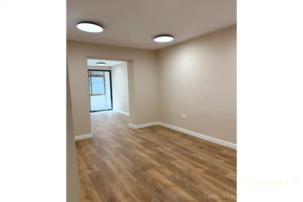 APARTAMENT 2+1 PER SHITJE PRANE PETRO NINIT!