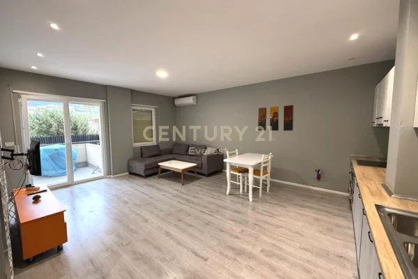 Shtepi me qera Apartament ne Tirane, 1+1, Mobilimi E mobiluar, Pagesa 400  Euro.