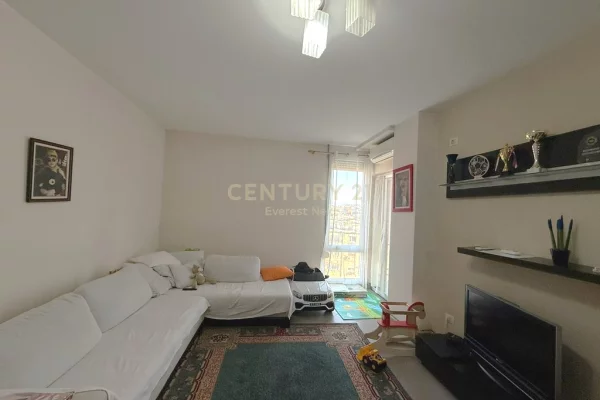 Shtepi me qera 1+1 ne Tirane - 450 Euro