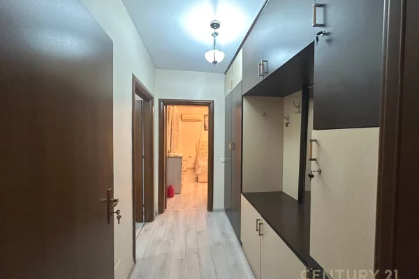 Shtepi me qera Apartament ne Tirane, 2+1, Mobilimi E mobiluar, Pagesa 500  Euro.