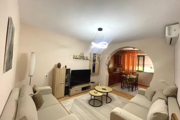 APARTAMENT ME QIRA 2+1 NE RRUGEN "MYSLYM SHYRI"