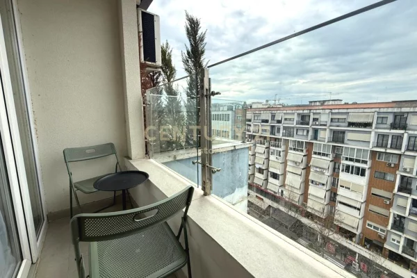 Shtepi me qera Apartament ne Tirane, Garsoniere, Mobilimi E mobiluar, Pagesa 450  Euro.