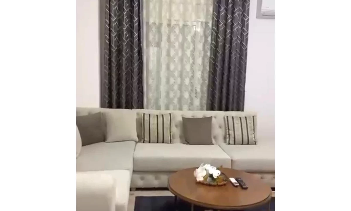 Shtepi me qera Apartament ne Tirane, 1+1, Mobilimi E mobiluar, Pagesa 60,000  Leke.