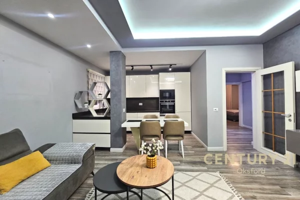 Shtepi me qera Apartament ne Tirane, 2+1, Mobilimi E mobiluar, Pagesa 650  Euro.