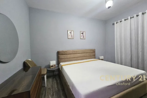 Shtepi me qera Apartament ne Tirane, 2+1, Mobilimi E mobiluar, Pagesa 650  Euro.