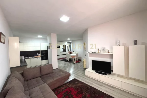 APARTAMENT 2+1 PER QIRA PRANE GRAND GALLERY NE YZBERISHT!