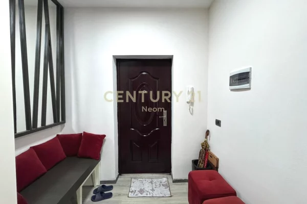 Shtepi me qera Apartament ne Tirane, 2+1, Mobilimi E mobiluar, Pagesa 580  Euro.