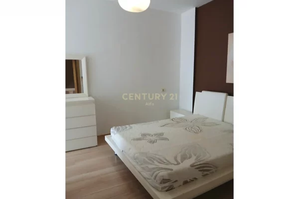 Shtepi me qera Apartament ne Tirane, 2+1, Mobilimi E mobiluar, Pagesa 700  Euro.