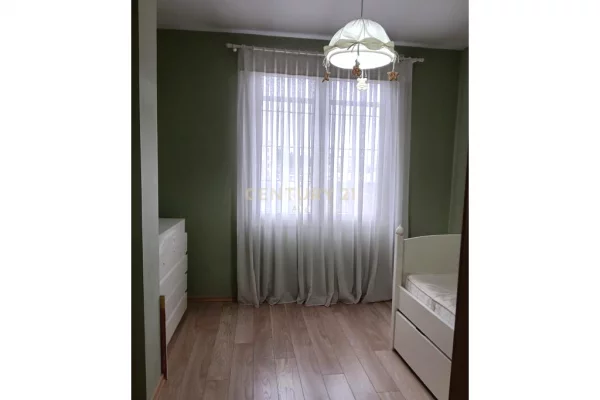 Shtepi me qera Apartament ne Tirane, 2+1, Mobilimi E mobiluar, Pagesa 700  Euro.