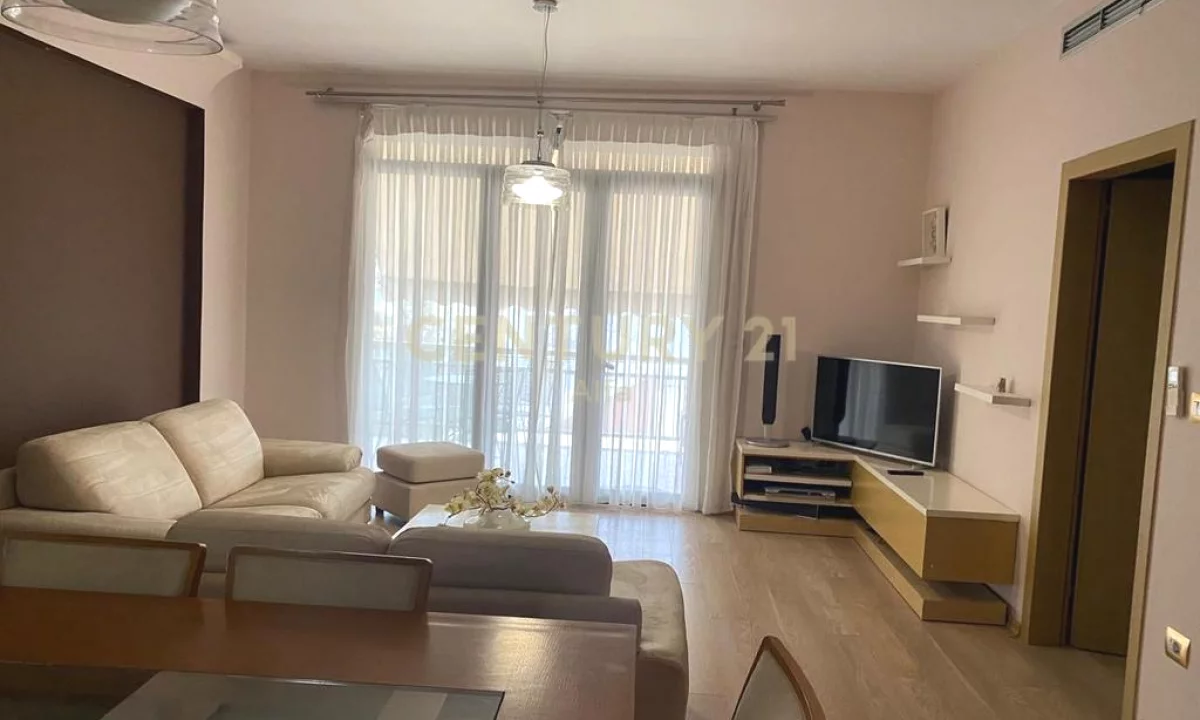 Shtepi me qera Apartament ne Tirane, 2+1, Mobilimi E mobiluar, Pagesa 700  Euro.