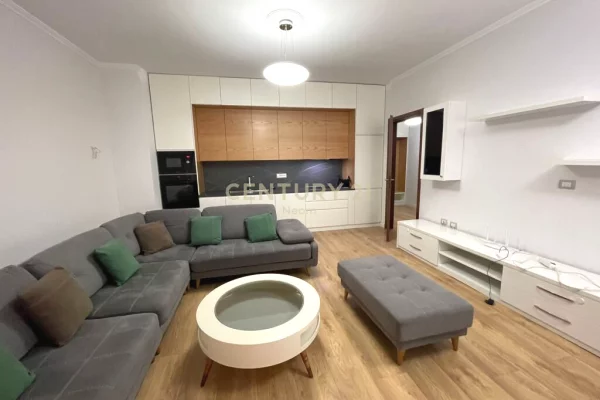 Shtepi me qera Apartament ne Tirane, 2+1, Mobilimi E mobiluar, Pagesa 800  Euro.