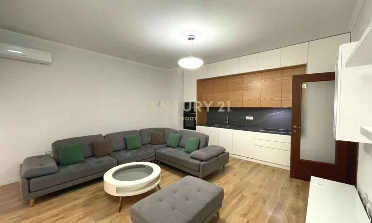 Shtepi me qera Apartament ne Tirane, 2+1, Mobilimi E mobiluar, Pagesa 800  Euro.