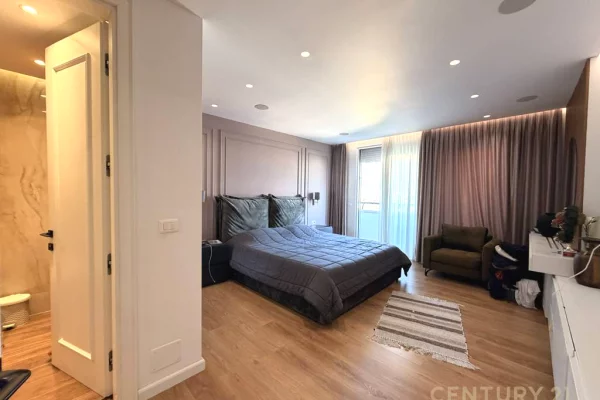 Appartamento in vendita a Tirana 3+1, Arredato