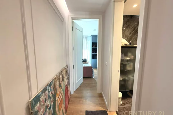 Appartamento in vendita a Tirana 3+1, Arredato