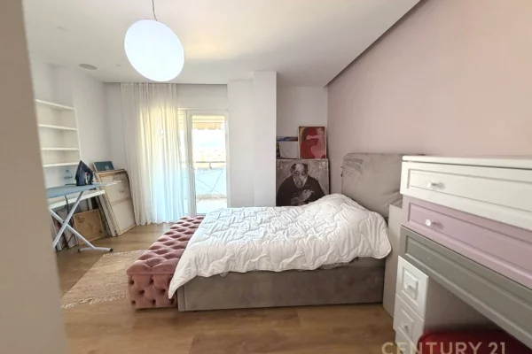 Appartamento in vendita a Tirana 3+1, Arredato