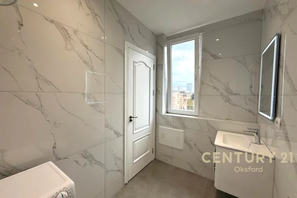 Shtepi ne shitje Apartament ne Tirane, 1+1, Mobilimi E mobiluar, Pagesa 175,000  Euro.