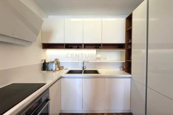 Shtepi me qera Apartament ne Tirane, 2+1, Mobilimi E mobiluar, Pagesa 2,300  Euro.