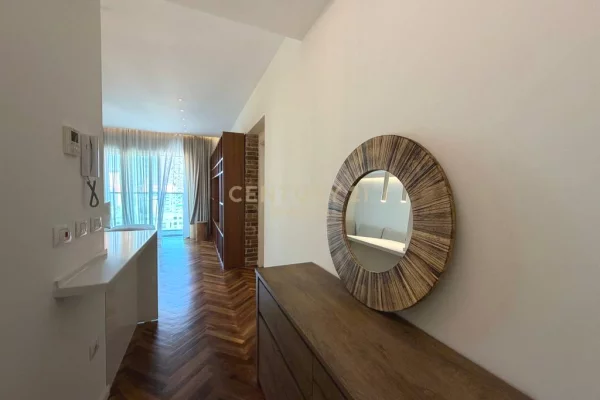 Shtepi me qera Apartament ne Tirane, 2+1, Mobilimi E mobiluar, Pagesa 2,300  Euro.