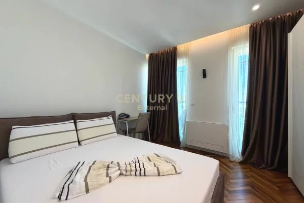 Shtepi me qera Apartament ne Tirane, 2+1, Mobilimi E mobiluar, Pagesa 2,300  Euro.