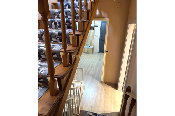 Duplex (2 storey house) for sale in Tirana 3+1, Furnished