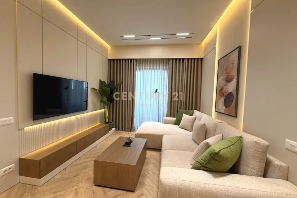 Apartament Luksoz me Qira 2+1+2 në Garden Building