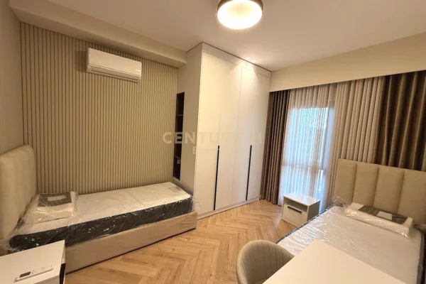 Shtepi me qera Apartament ne Tirane, 2+1, Mobilimi E mobiluar, Pagesa 1,800  Euro.