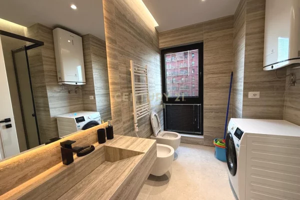 Shtepi me qera Apartament ne Tirane, 2+1, Mobilimi E mobiluar, Pagesa 1,800  Euro.