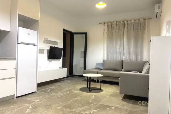 CASSA ITALIA, APARTAMENT 1+1 ME QIRA!
