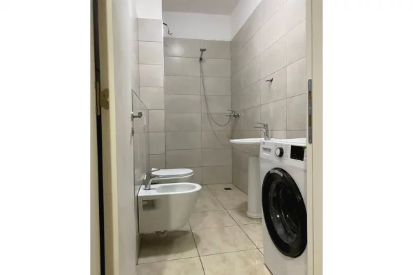 Shtepi me qera Apartament ne Tirane, 1+1, Mobilimi E mobiluar, Pagesa 400  Euro.