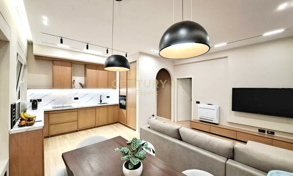 Shtepi me qera Apartament ne Tirane, 2+1, Mobilimi E mobiluar, Pagesa 850  Euro.