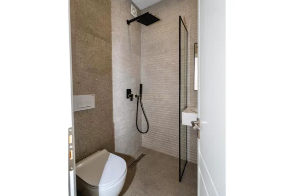 Shtepi me qera Apartament ne Tirane, 2+1, Mobilimi E mobiluar, Pagesa 850  Euro.