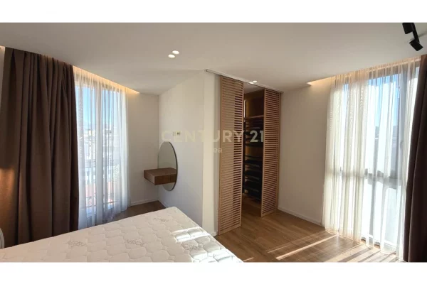 Shtepi me qera Apartament ne Tirane, 2+1, Mobilimi E mobiluar, Pagesa 1,000  Euro.