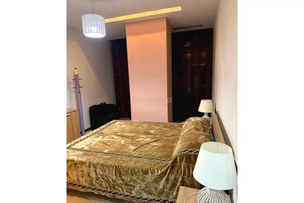 Shtepi me qera Apartament ne Tirane, 2+1, Mobilimi E mobiluar, Pagesa 1,200  Euro.