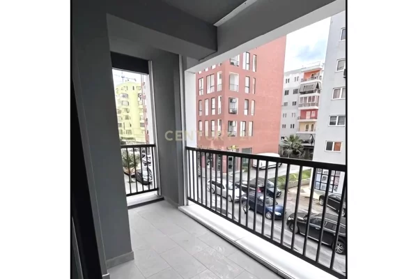 Apartment for sale in Tirana 3+1, Emty