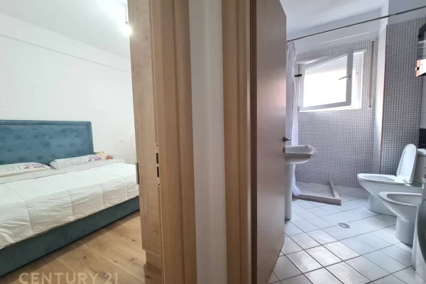 Appartamento in vendita a Tirana 1+1, Arredato